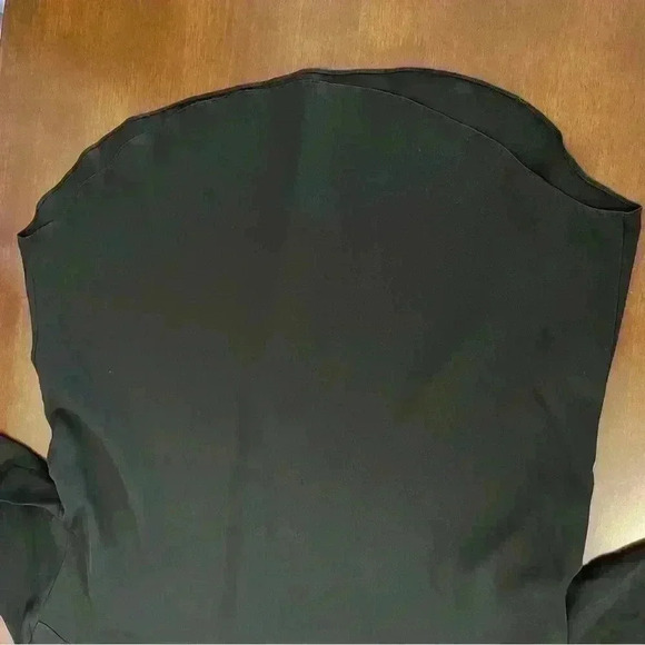 Vince V-Neck NWT Popover Top-Medium - Picture 4 of 7